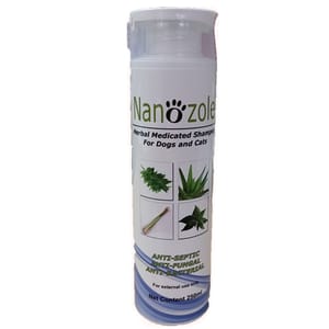 Nanozole Nanozole 草本藥用洗毛精 250ml 250ml 貓犬用 正面圖