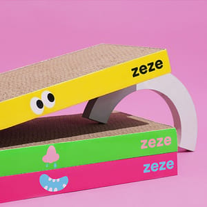 HelloDOG HelloDOG 玩具嚴選 Zeze瓦楞紙貓抓板 搞怪臉 眼鼻口 1個   正面圖