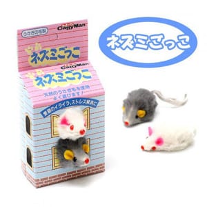 日本CattyMan 日本CattyMan 天然兔毛 打兩隻老鼠 正面圖